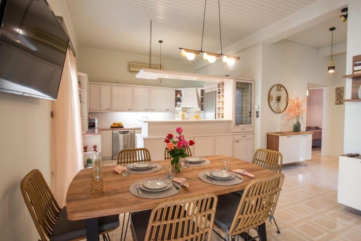Dolce Favola Nomad Casa - Kalamata'S City Getaway Εξωτερικό φωτογραφία