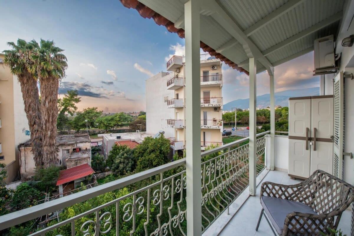 Dolce Favola Nomad Casa - Kalamata'S City Getaway Εξωτερικό φωτογραφία