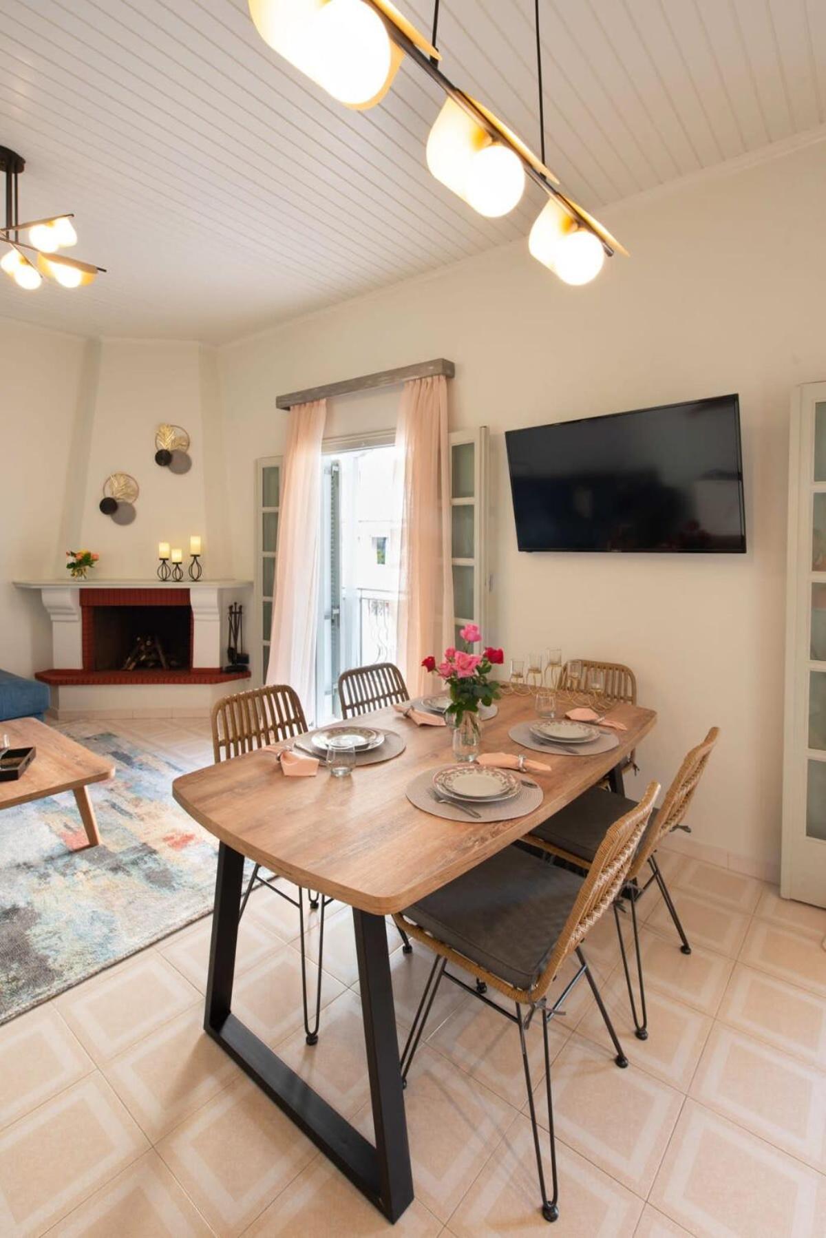 Dolce Favola Nomad Casa - Kalamata'S City Getaway Εξωτερικό φωτογραφία